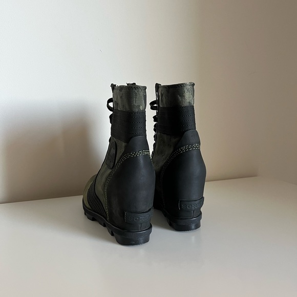 RARE Sorel Lexie Wedge Boot Hiker Green - Picture 14 of 16